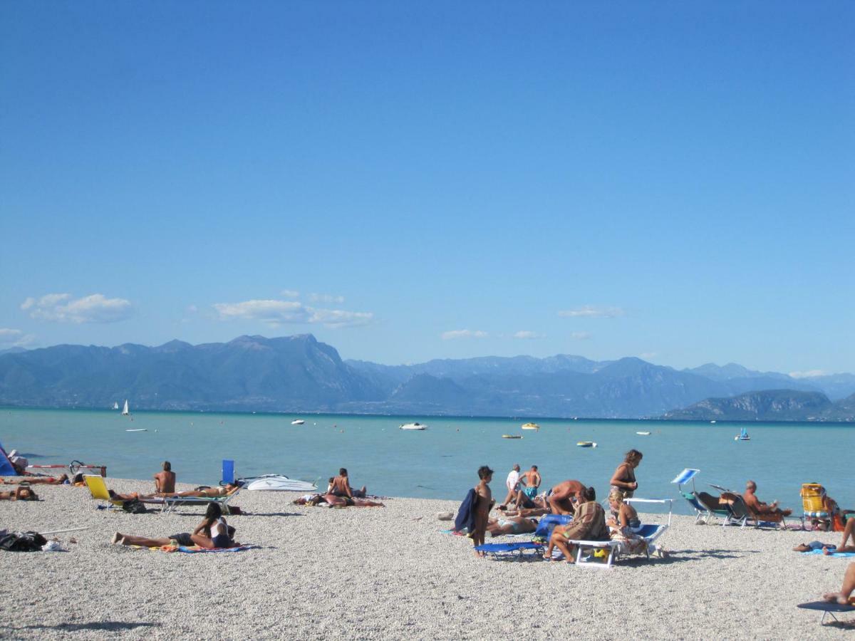 Appartamento La Madonnina Di Cathy Peschiera del Garda Exterior foto
